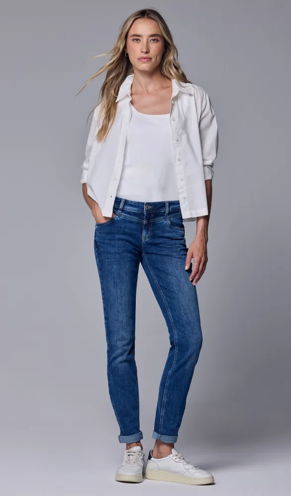 Casual Fit
